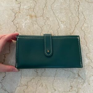 Green Women's Wallet